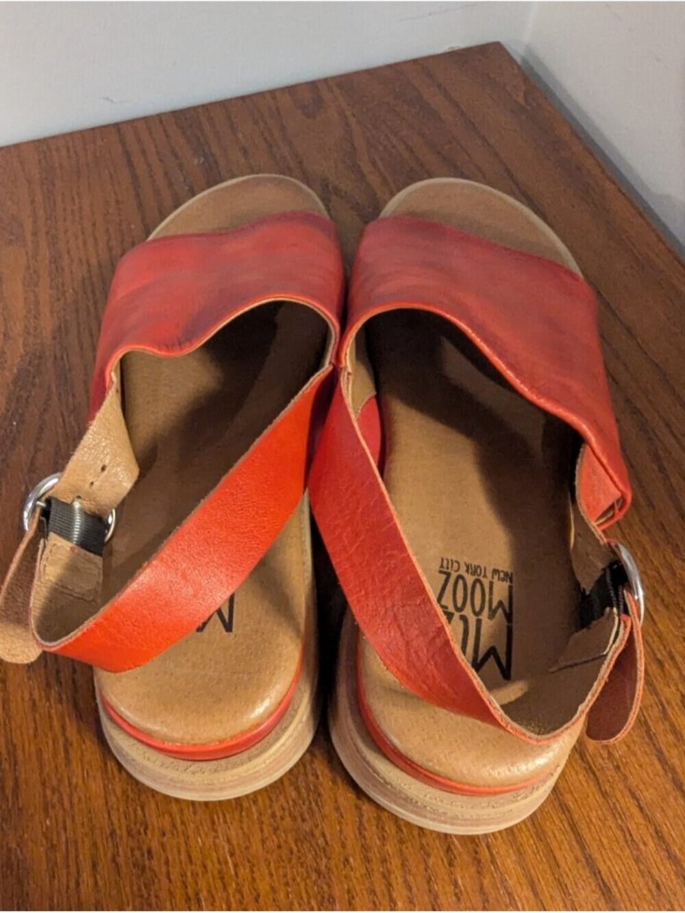 Miz Mooz Cornwall Womens Coral Leather Hook & Loop Strap Sandals Sz 38 US 7 - Picture 8 of 12
